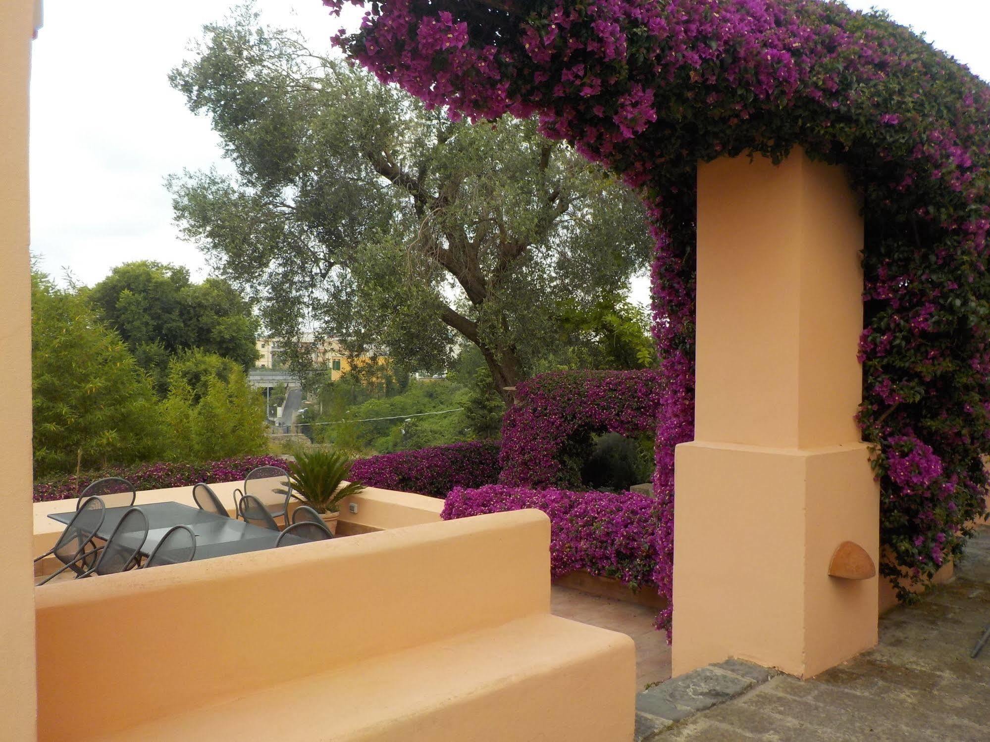 Flegrea House Aparthotel Pozzuoli Exterior foto